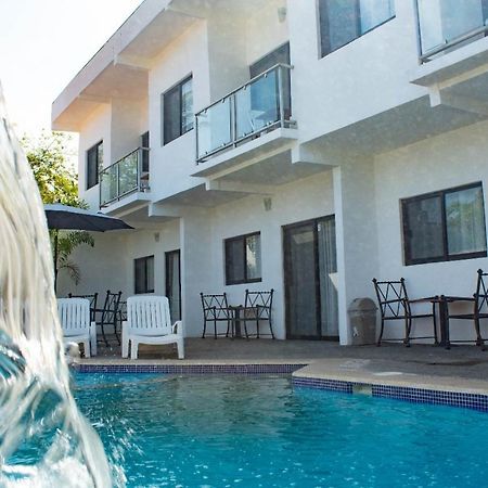 Suites Del Carmen Пеньита-де-Хальтемба Экстерьер фото